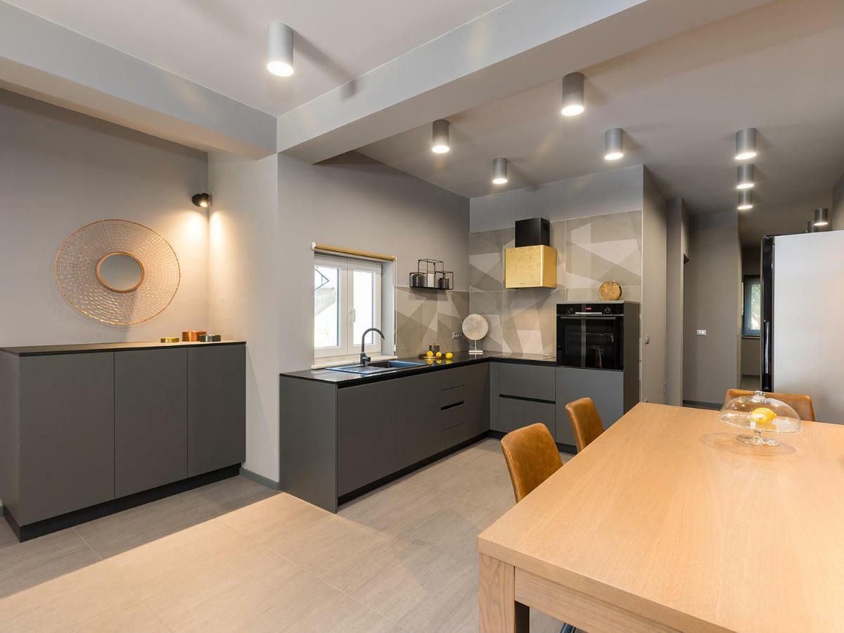 Magnolia - Modern Apartment Near City Center And Sea Пореч Экстерьер фото